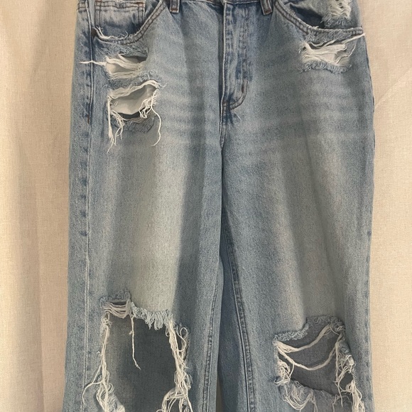 Bridge by gly High-Rise Light Blue Distressed Wide-Leg Jeans - Picture 4 of 6